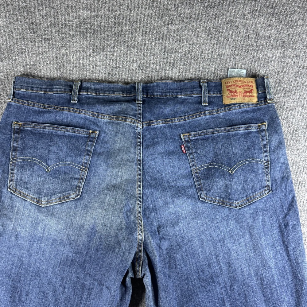 Levi's 559 Jeans Men 48x30 Blue Cotton Denim Straight Leg Faded Utility Workwear - Picture 4 of 10